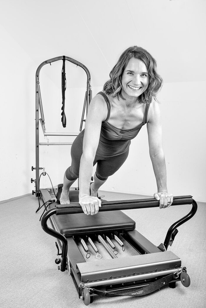 Pilates am Allegro (Reformer): Abigail Jungen beim Personal Training